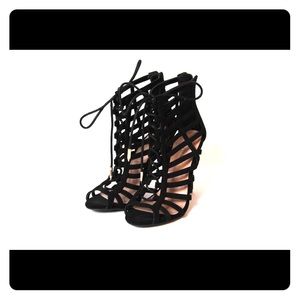 Black lace up heel